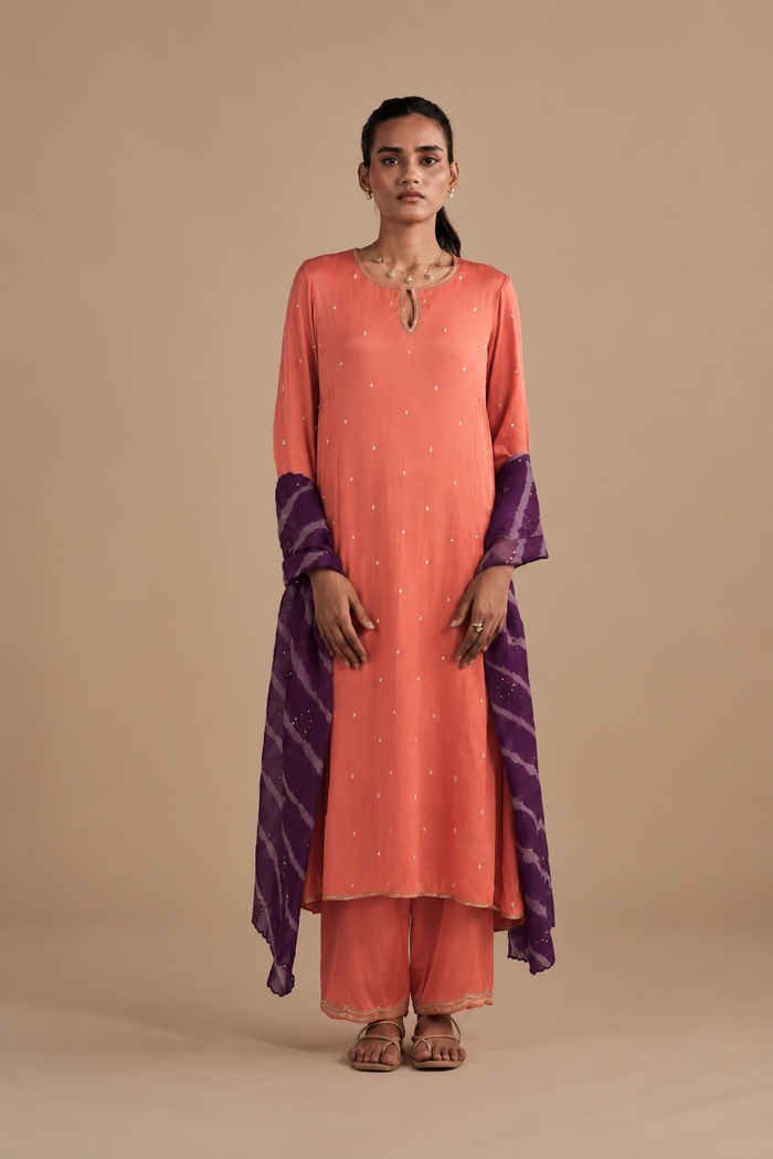 Amara Set in Khulaani