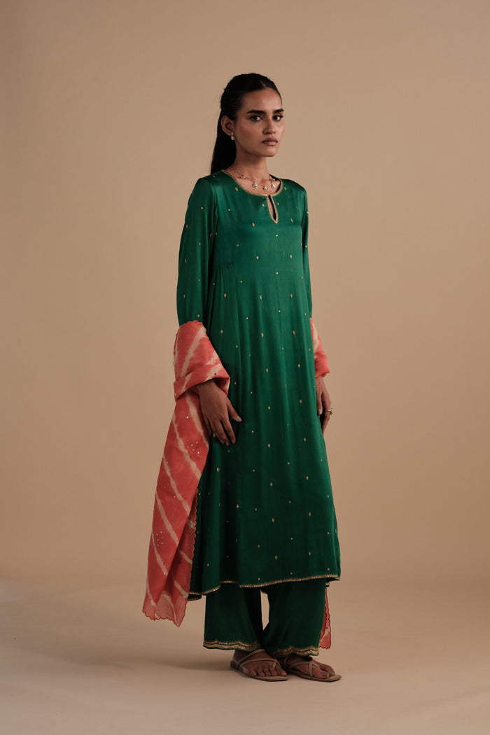 Amara Set in Paan