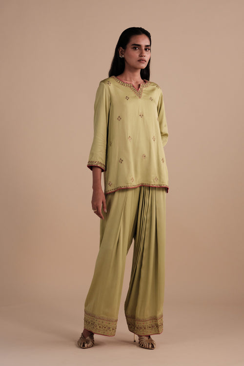 Ira Set in Matcha Green